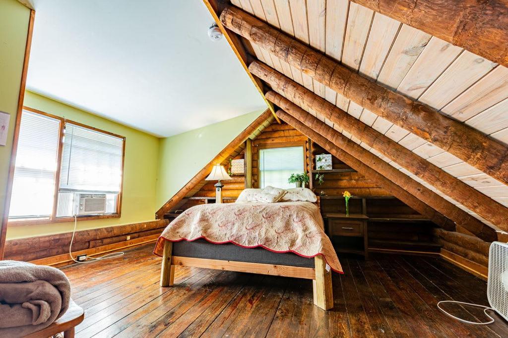 Villa Authentic Log Cabin Mins From Chatts Best Sites Chattanooga Exterior foto